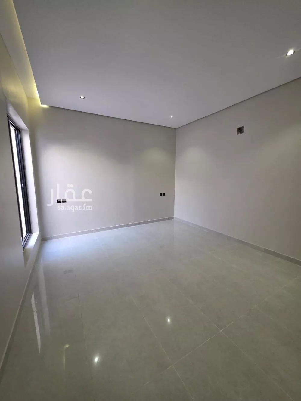 6 bedroom floor in Dahiat Namar 25