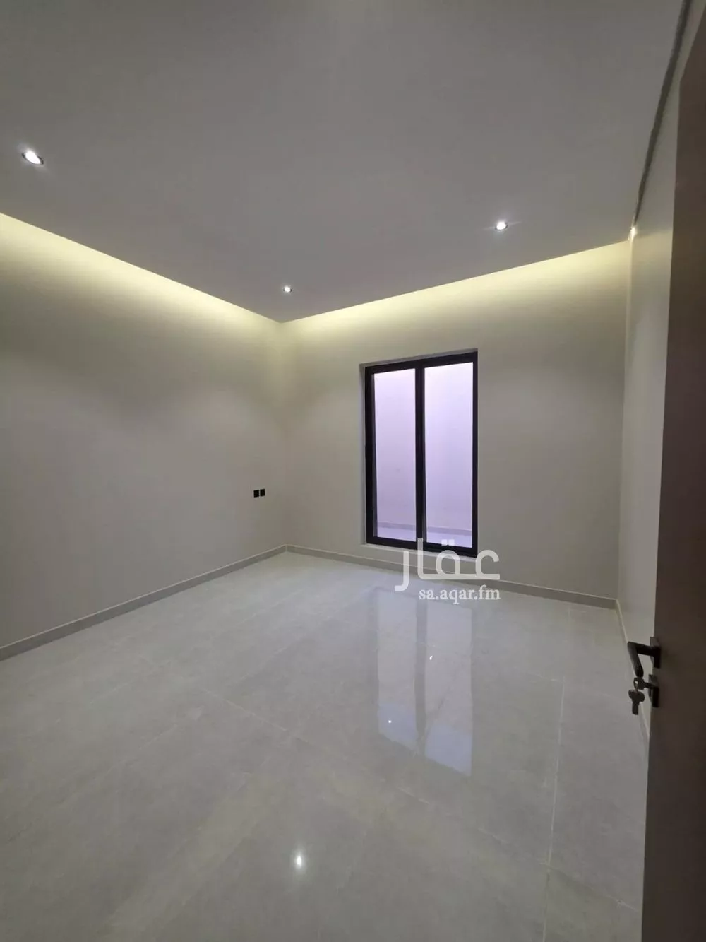 6 bedroom floor in Dahiat Namar 9