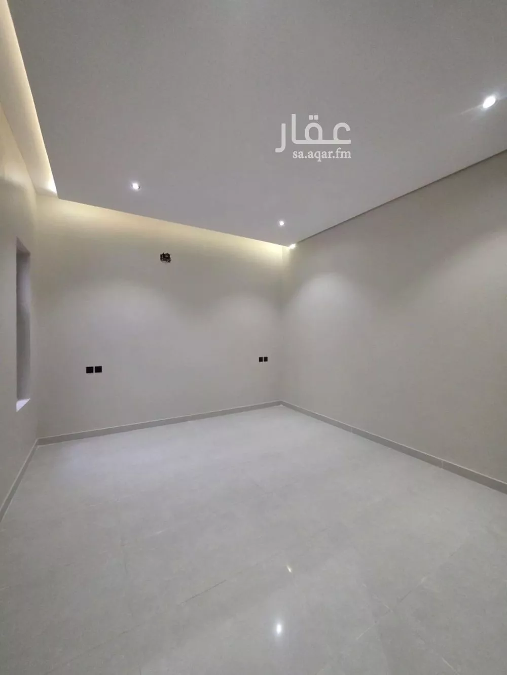 6 bedroom floor in Dahiat Namar 10