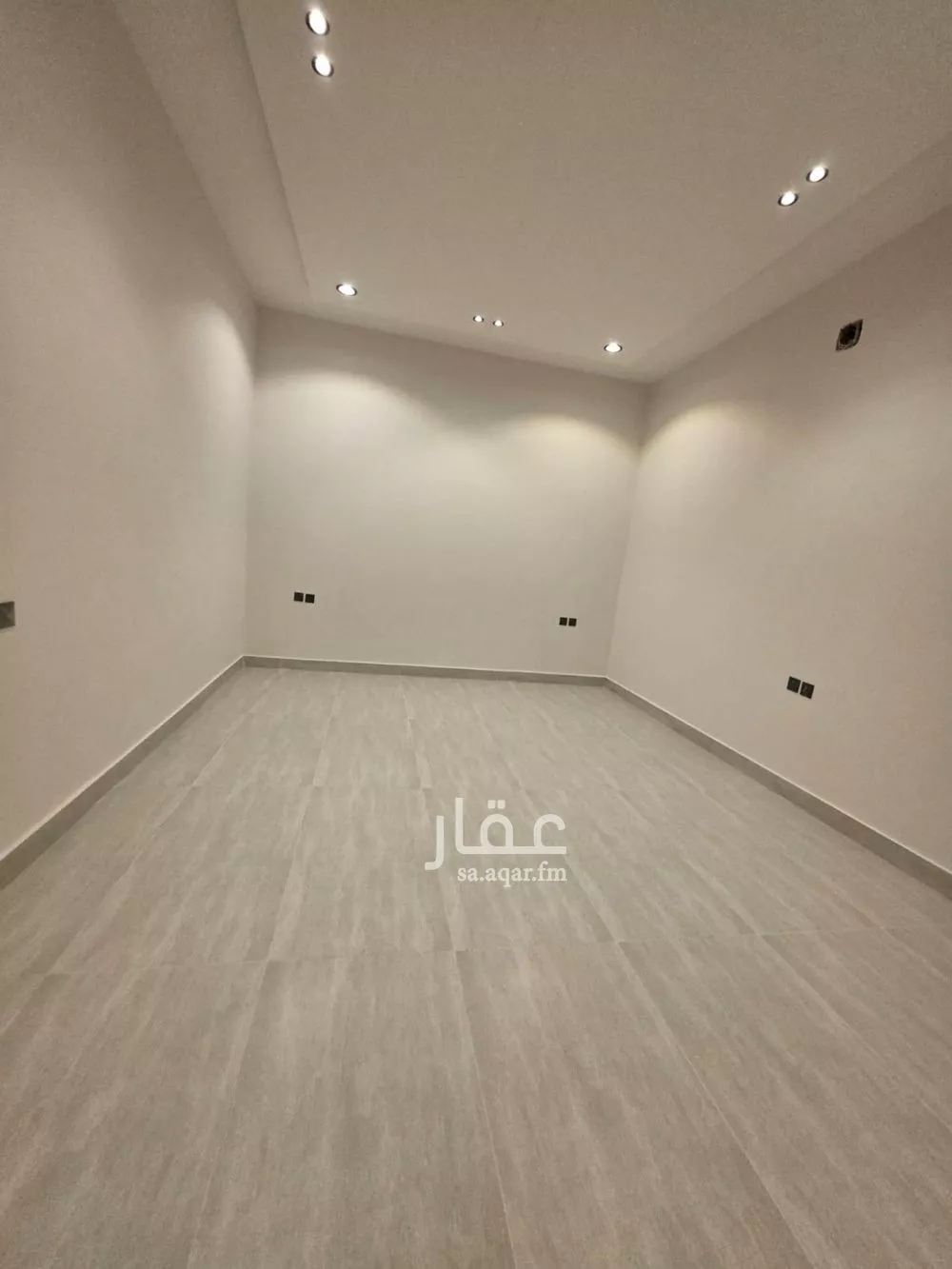 4 bedroom floor in Badr 10