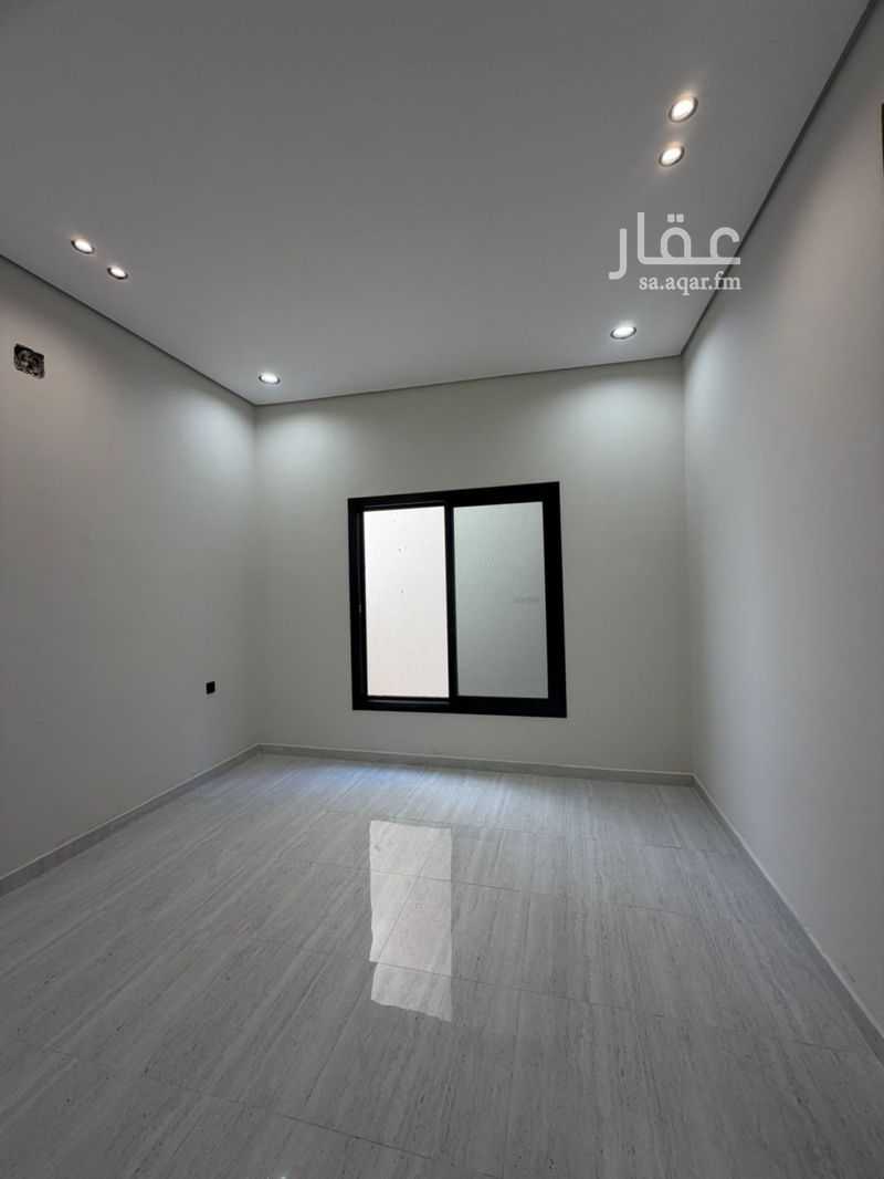 3 bedroom floor in Al Qadisiyah 12