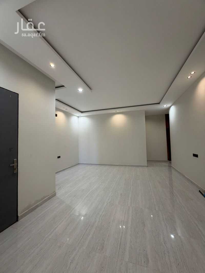 3 bedroom floor in Al Qadisiyah 13