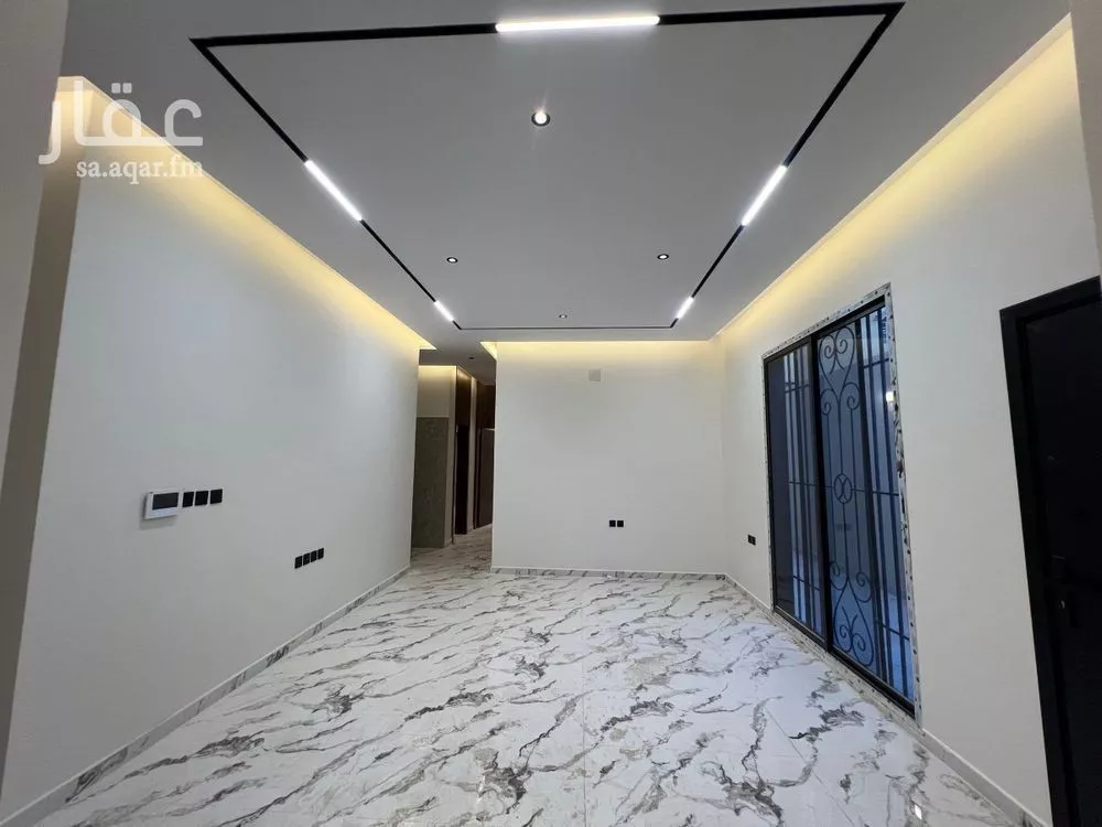 5 bedroom floor in Badr 2
