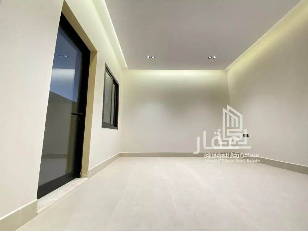 دور 4 غرف في الروابي 15