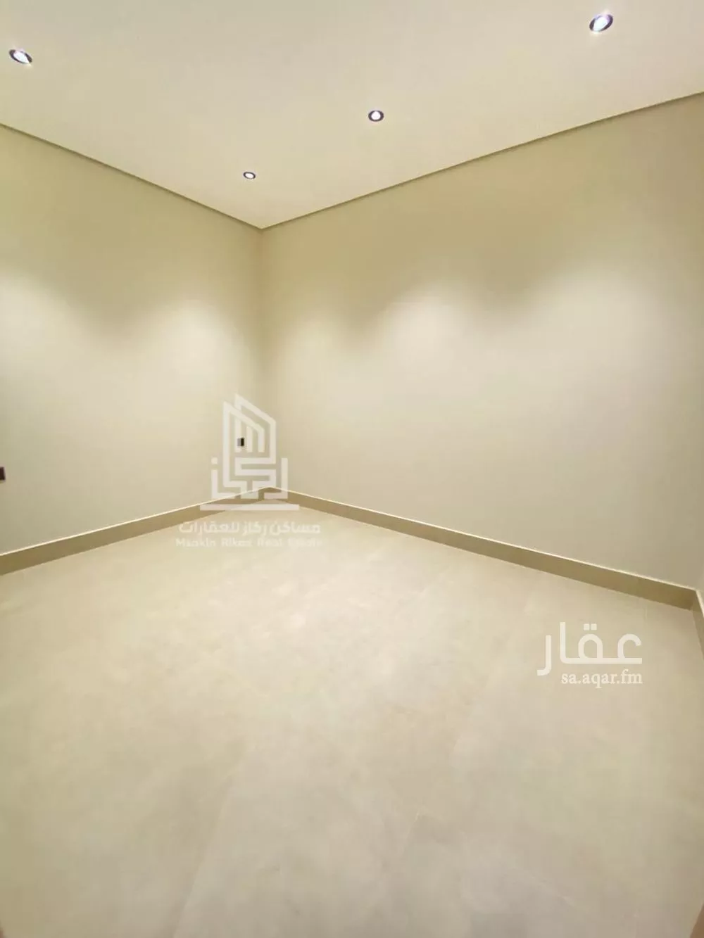 دور 4 غرف في الروابي 19