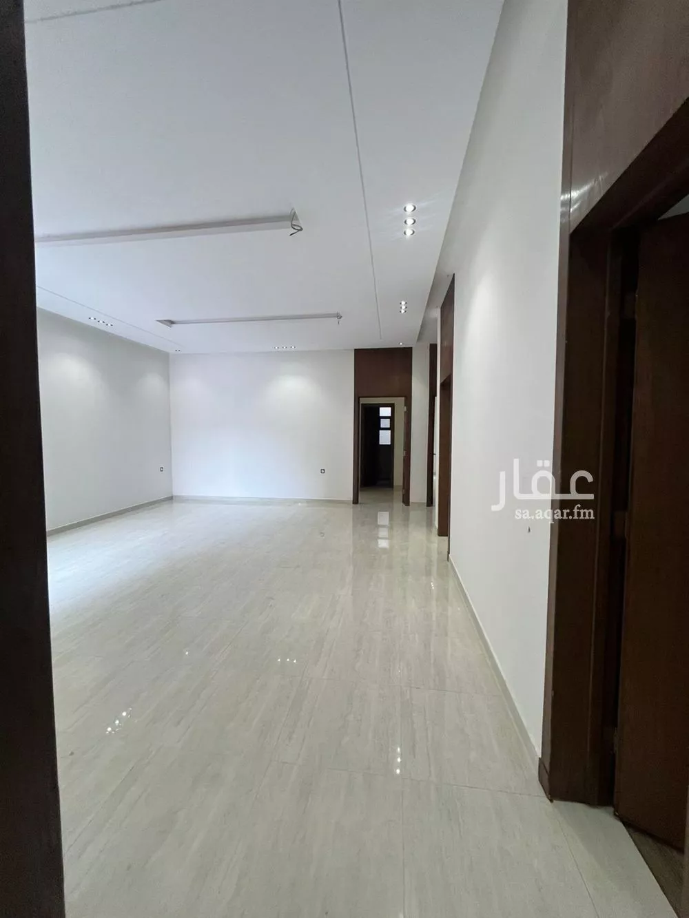 3 bedroom floor in Al Hazm 3