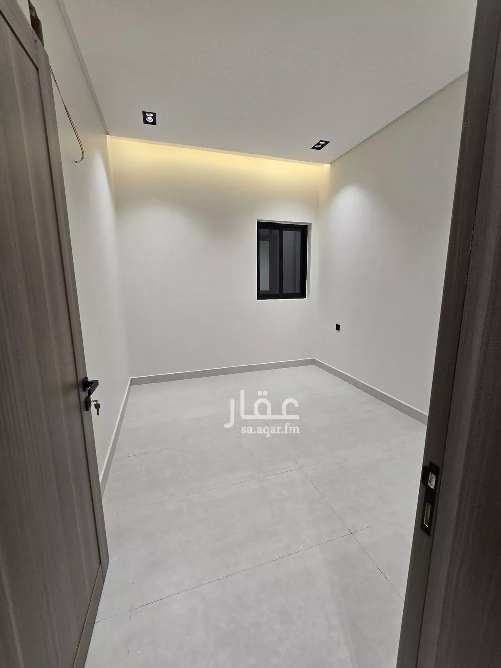 دور 4 غرف في السويدي 9