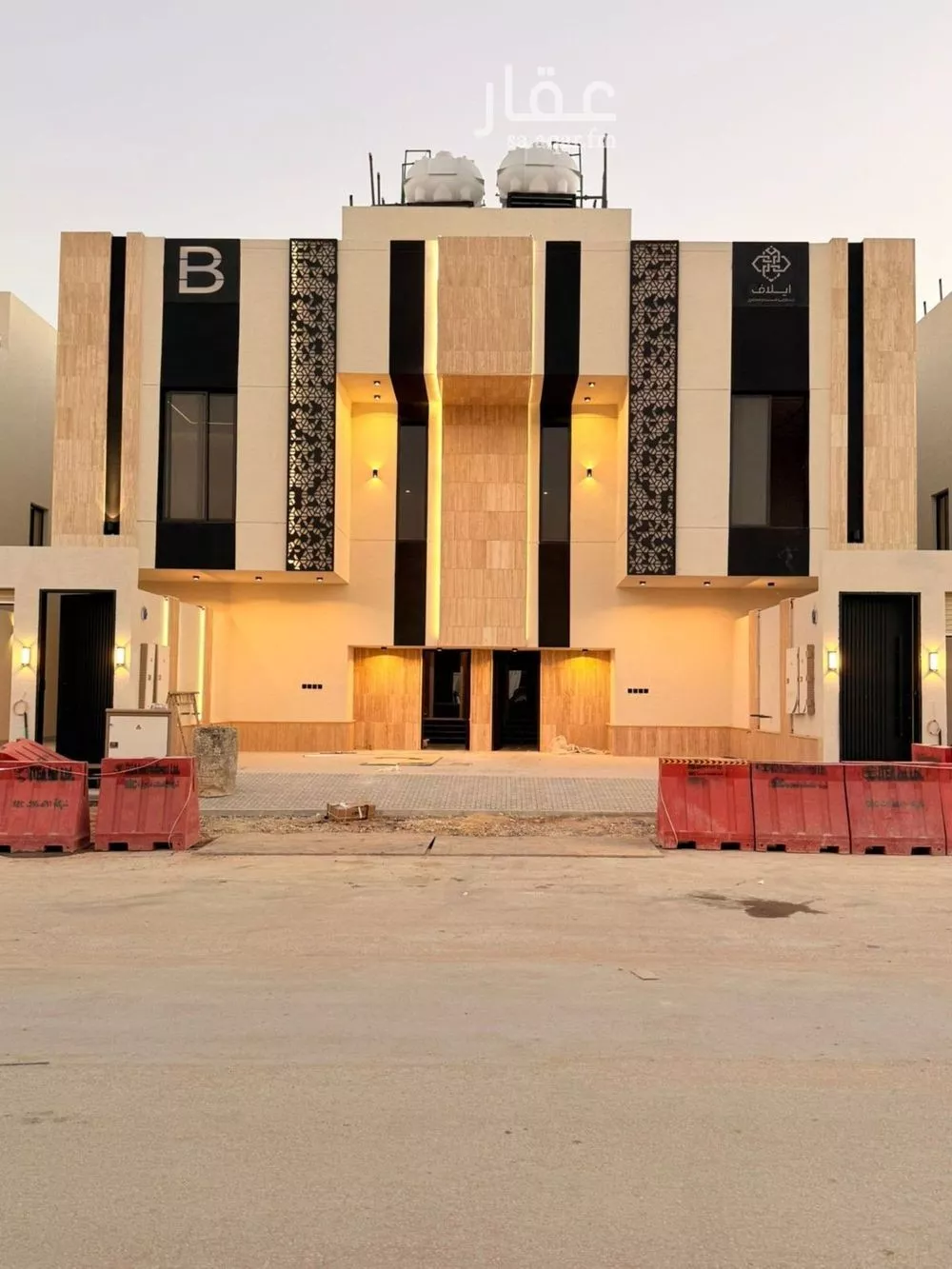 5 bedroom floor in Tuwaiq 4