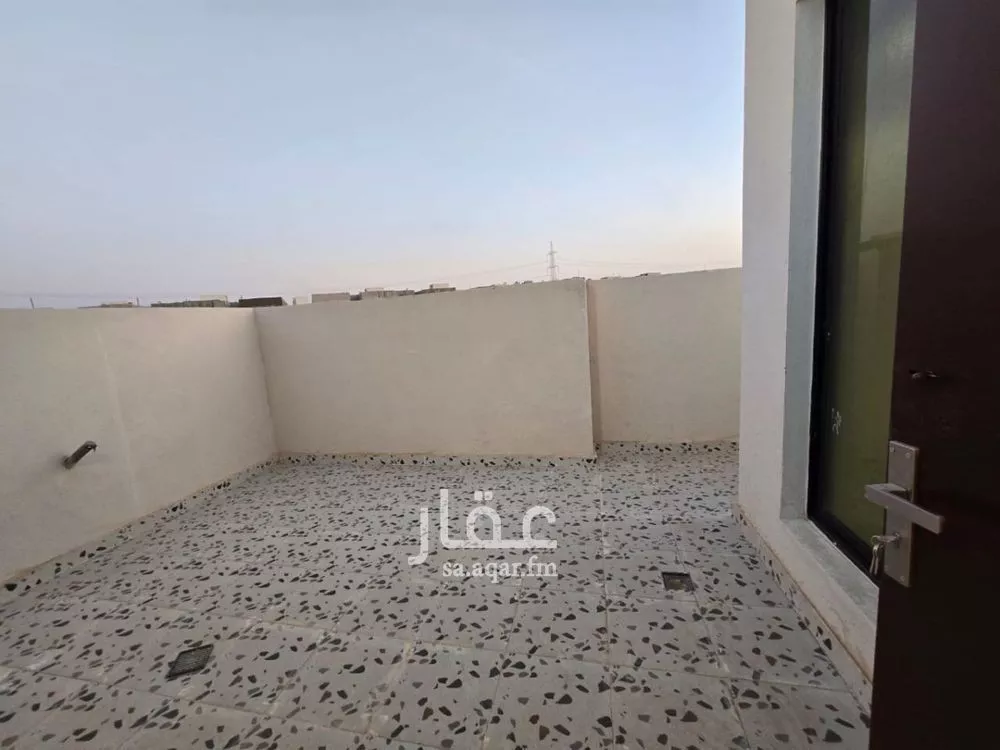 دور 5 غرف في بدر 7