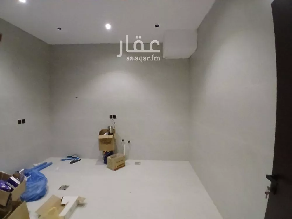 3 bedroom floor in As Suwaidi 15