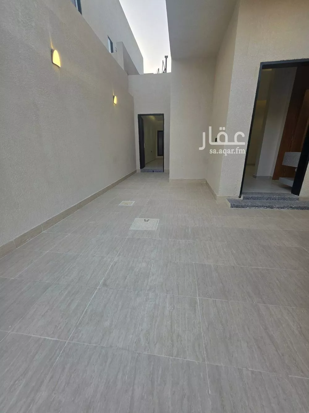 5 bedroom floor in Dirab 12