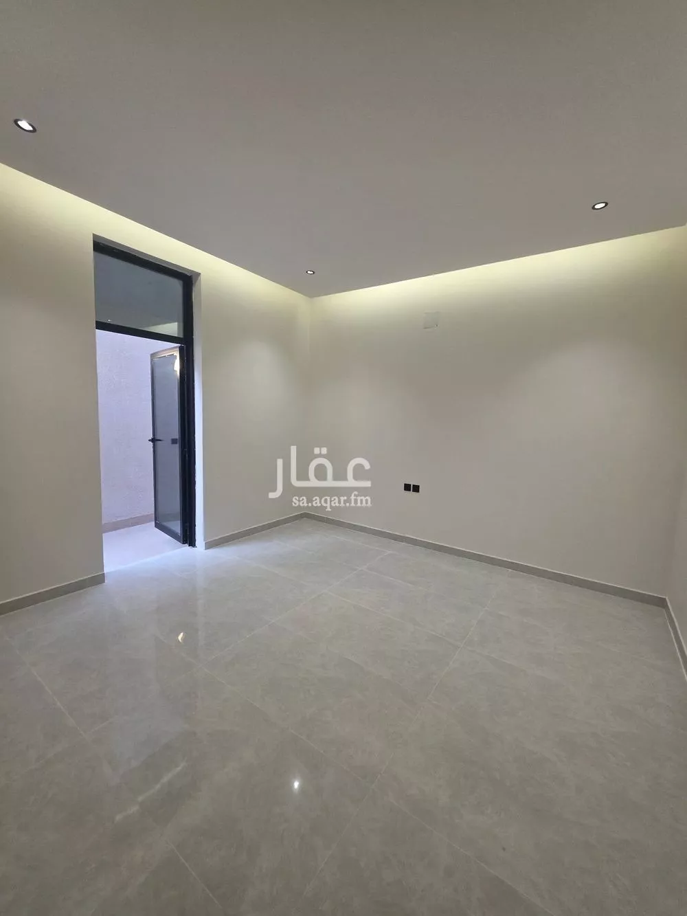 5 bedroom floor in Dirab 10