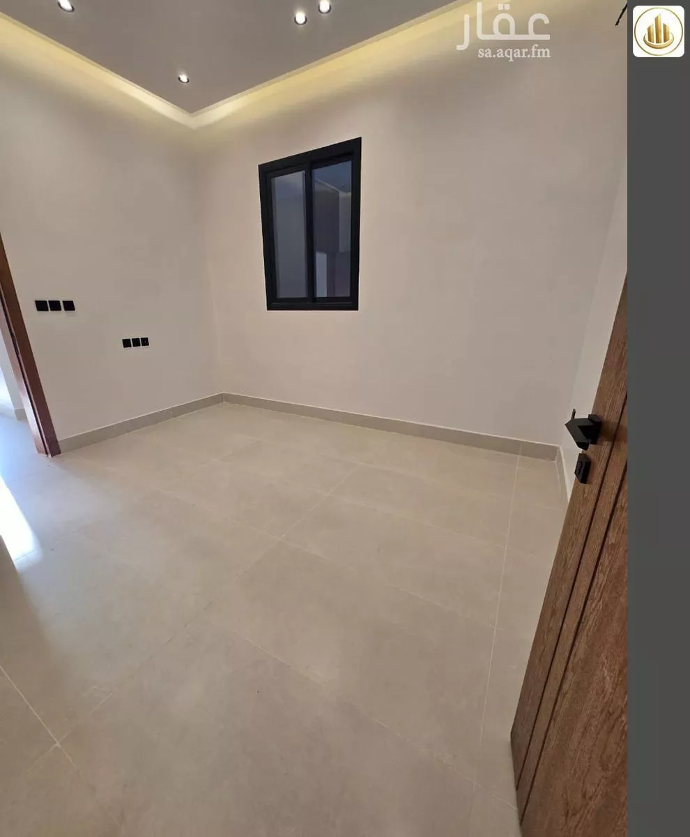 4 bedroom floor in Al Janadriyah 14