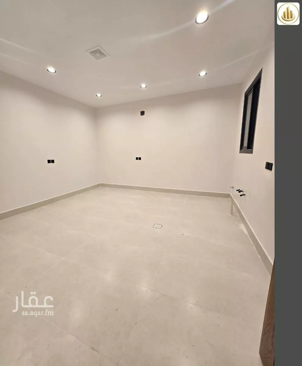 4 bedroom floor in Al Janadriyah 15