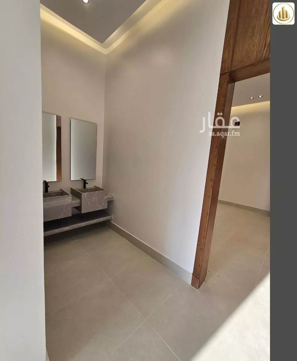 4 bedroom floor in Al Janadriyah 16