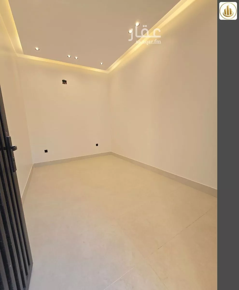 4 bedroom floor in Al Janadriyah 19
