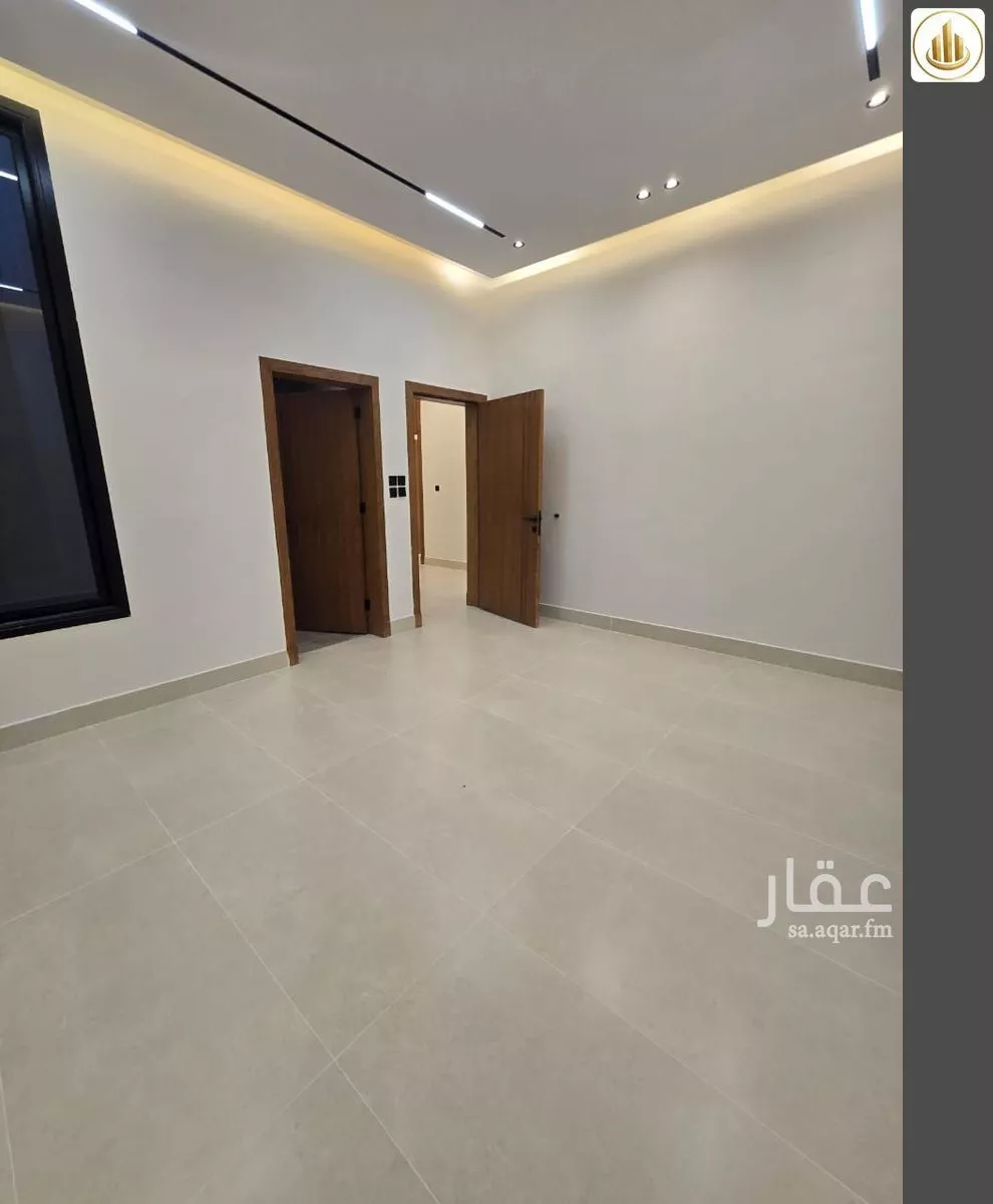 4 bedroom floor in Al Janadriyah 4