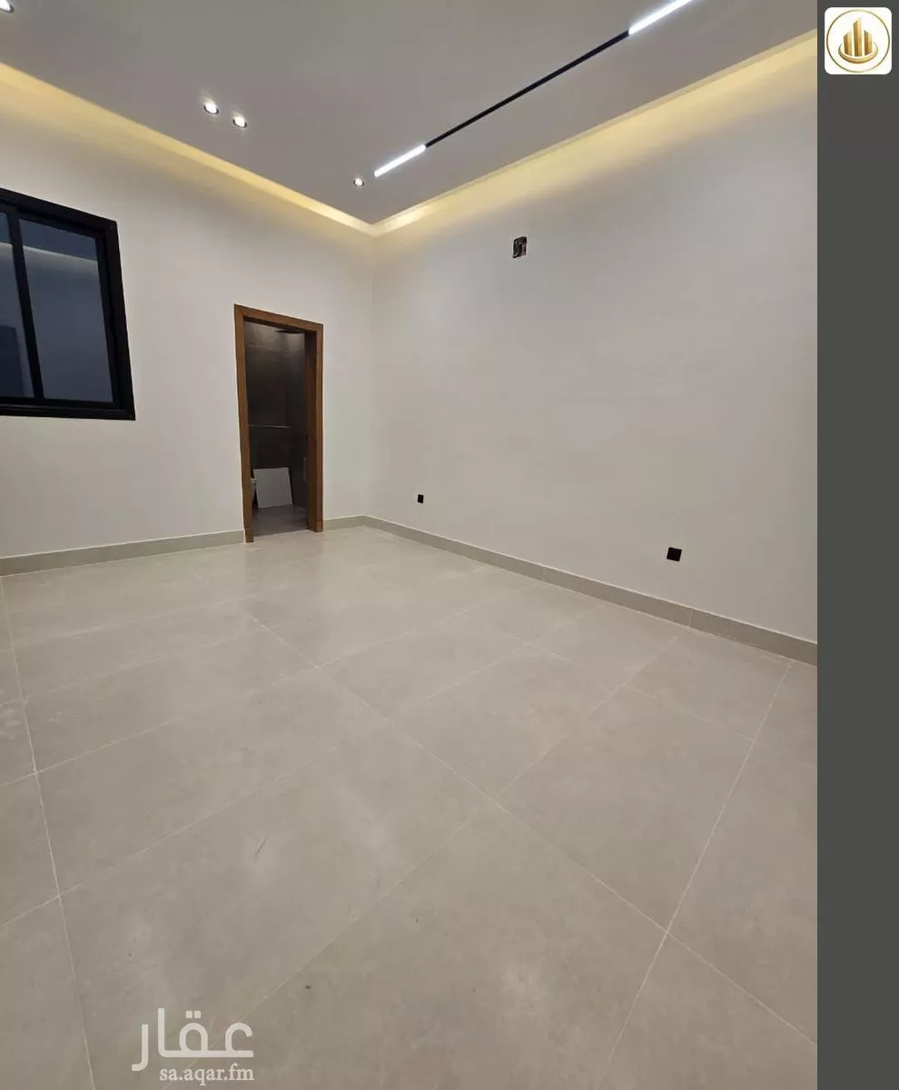 4 bedroom floor in Al Janadriyah 9