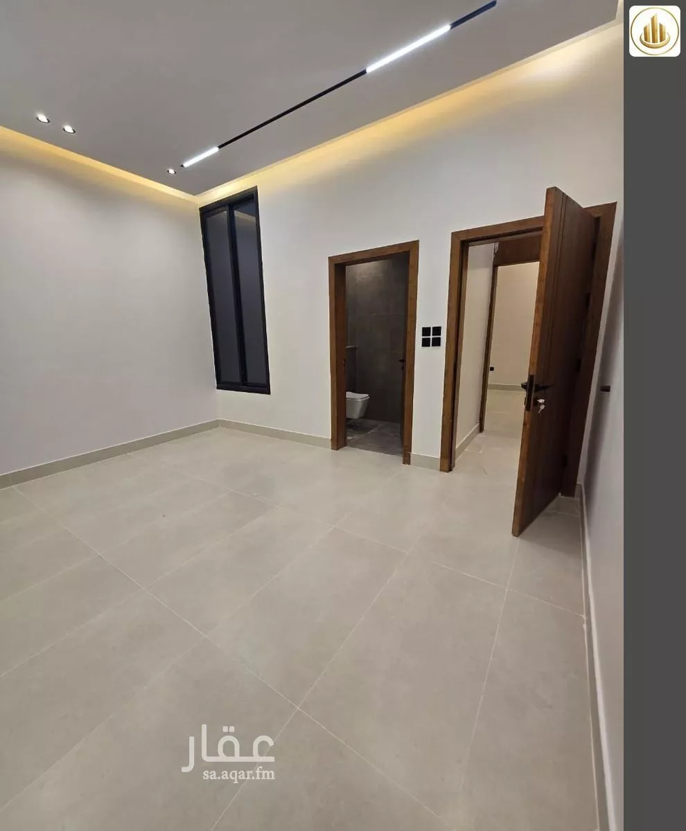 4 bedroom floor in Al Janadriyah 10