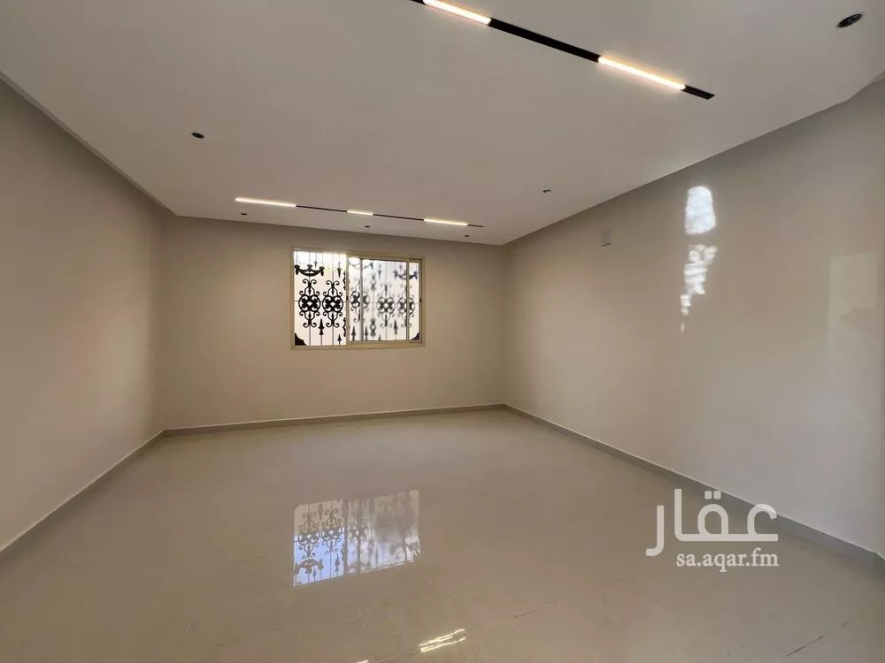 5 bedroom floor in Tuwaiq 21
