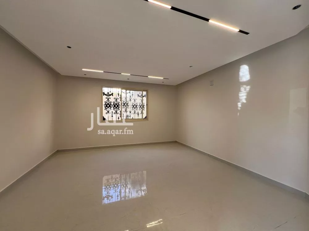 5 bedroom floor in Tuwaiq 6