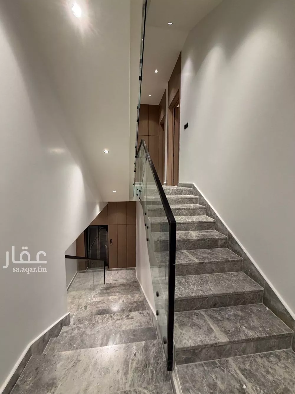 4 bedroom floor in Al Yasmin 7