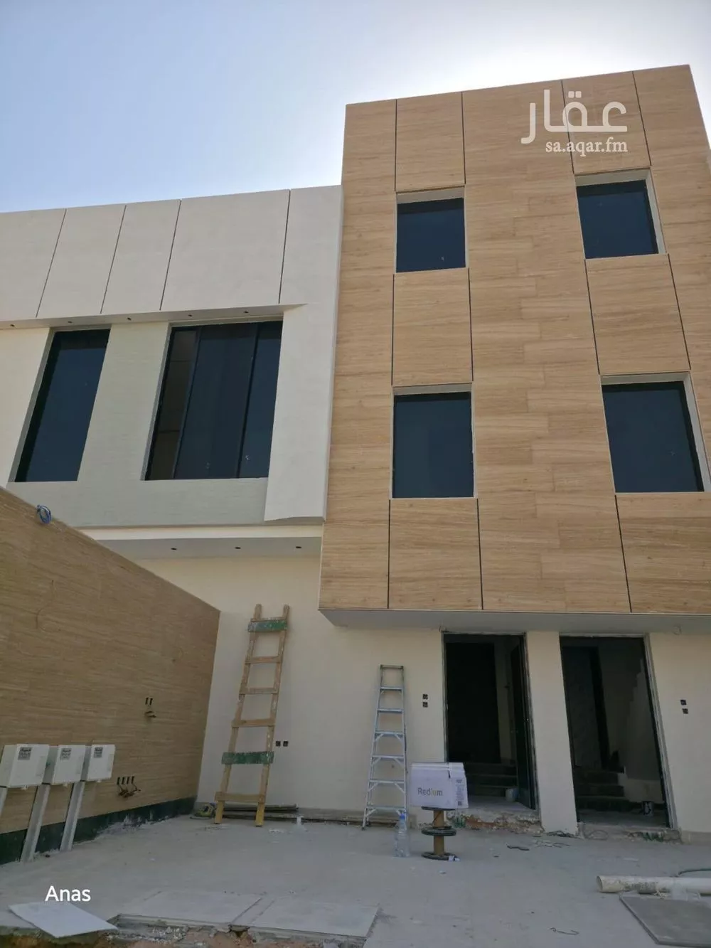 3 bedroom floor in King Faisal 3