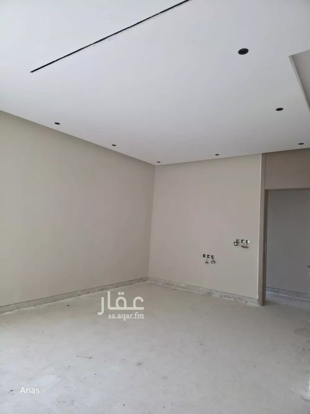 3 bedroom floor in King Faisal 10