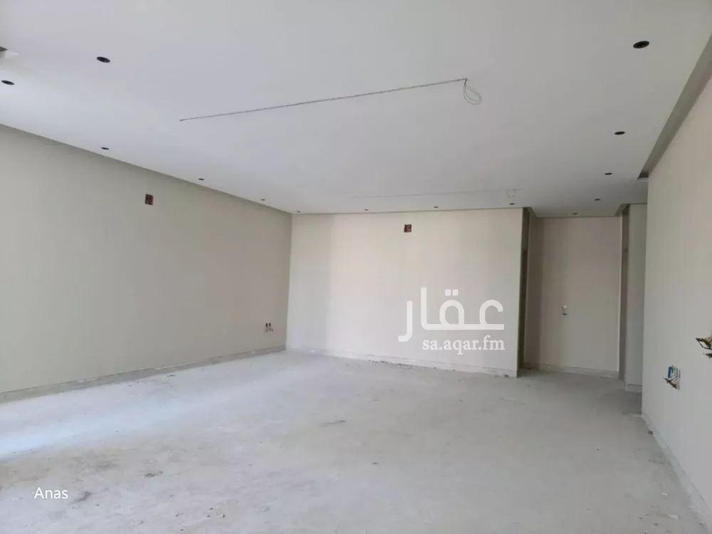 3 bedroom floor in King Faisal 13