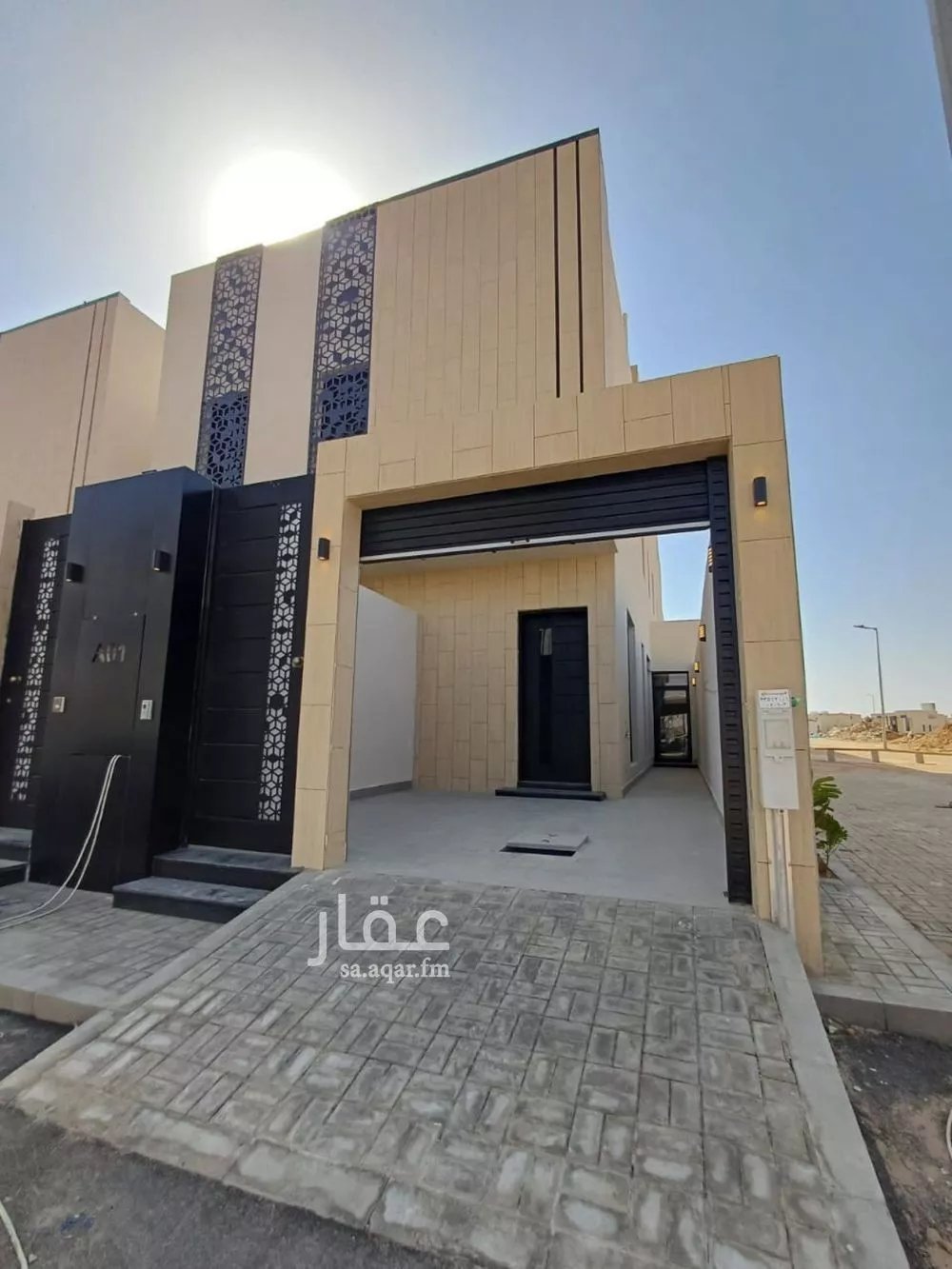 5 bedroom floor in Al Janadriyah 2