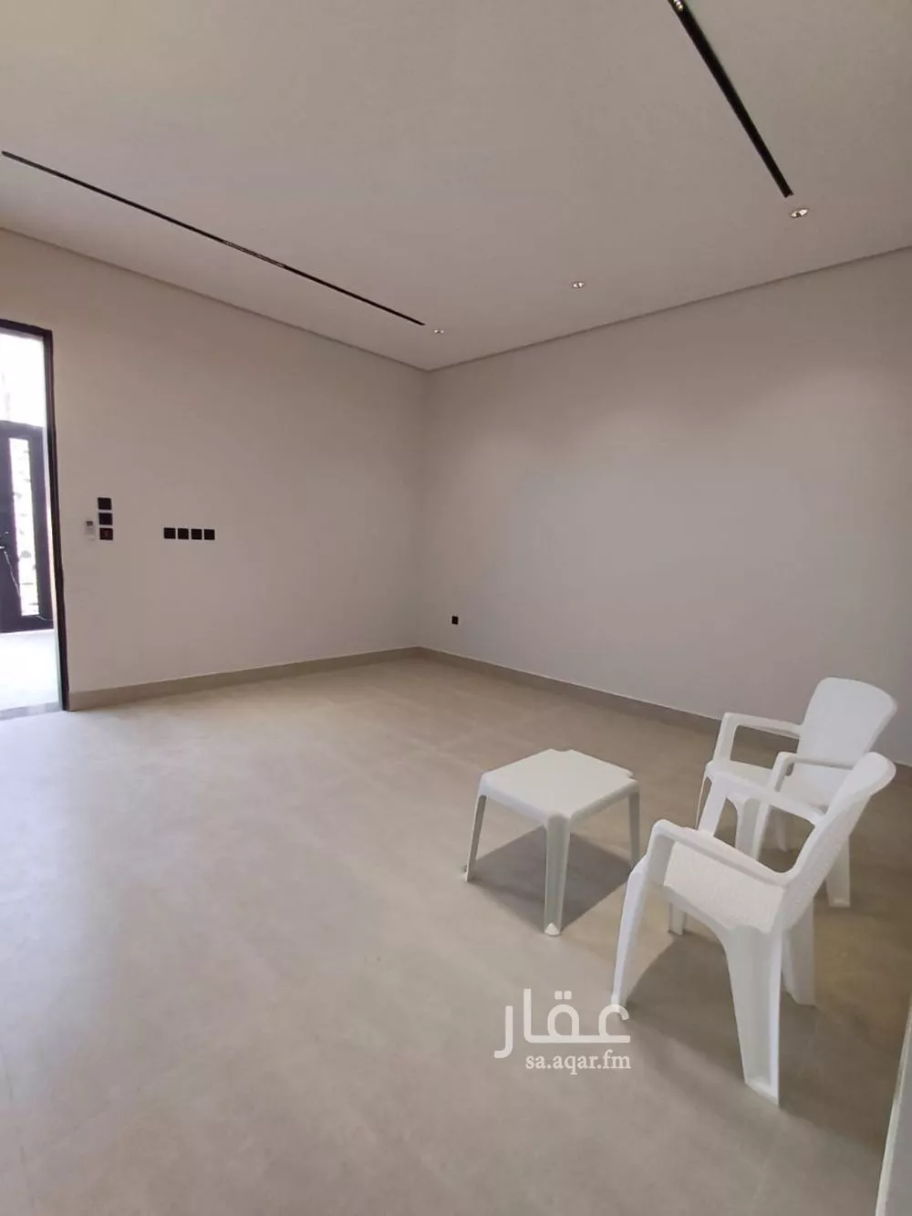 5 bedroom floor in Al Janadriyah 8