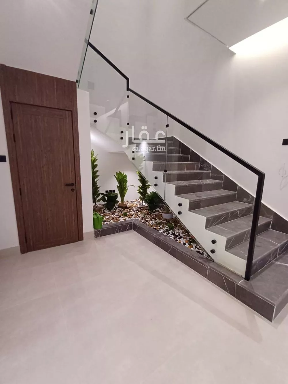 5 bedroom floor in Al Janadriyah 10