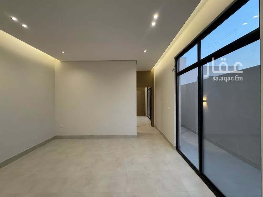 3 bedroom floor in Al Aridh 4