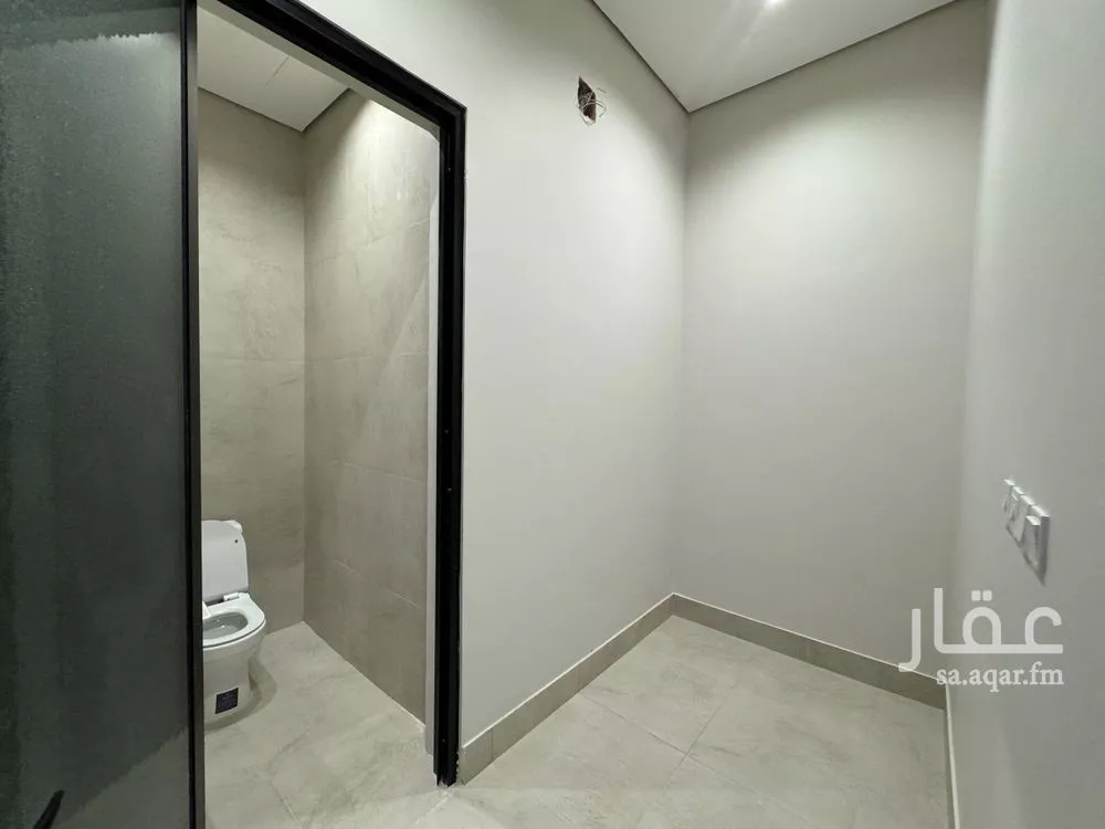 3 bedroom floor in Al Aridh 7
