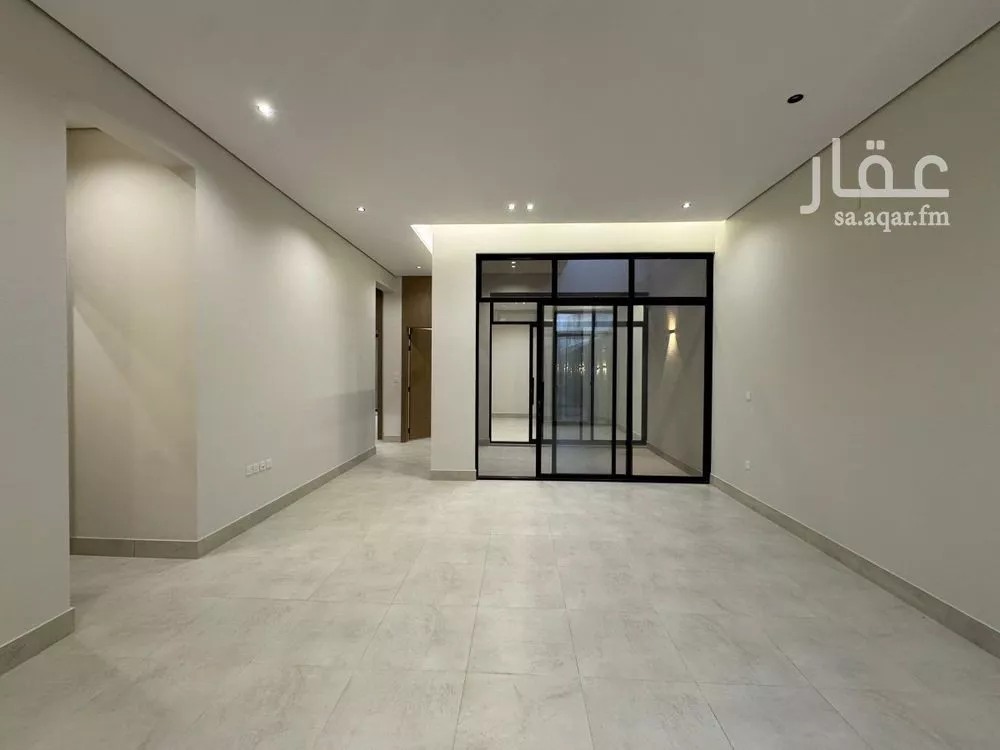 3 bedroom floor in Al Aridh 8