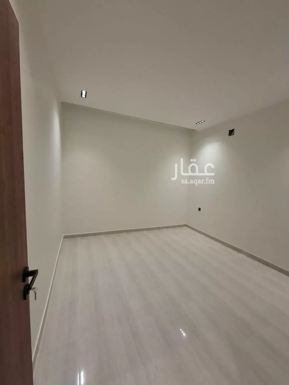 3 bedroom floor in Tuwaiq 2