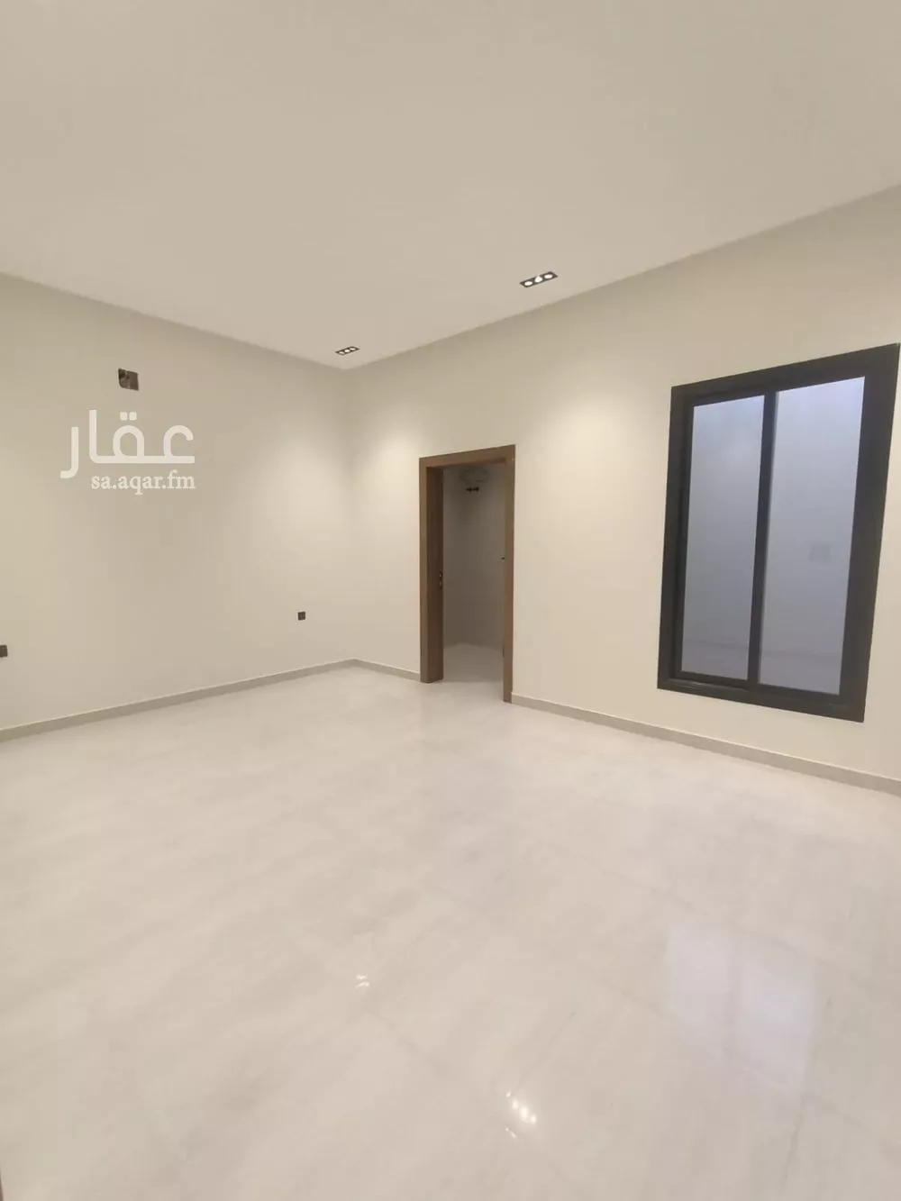 3 bedroom floor in Tuwaiq 4
