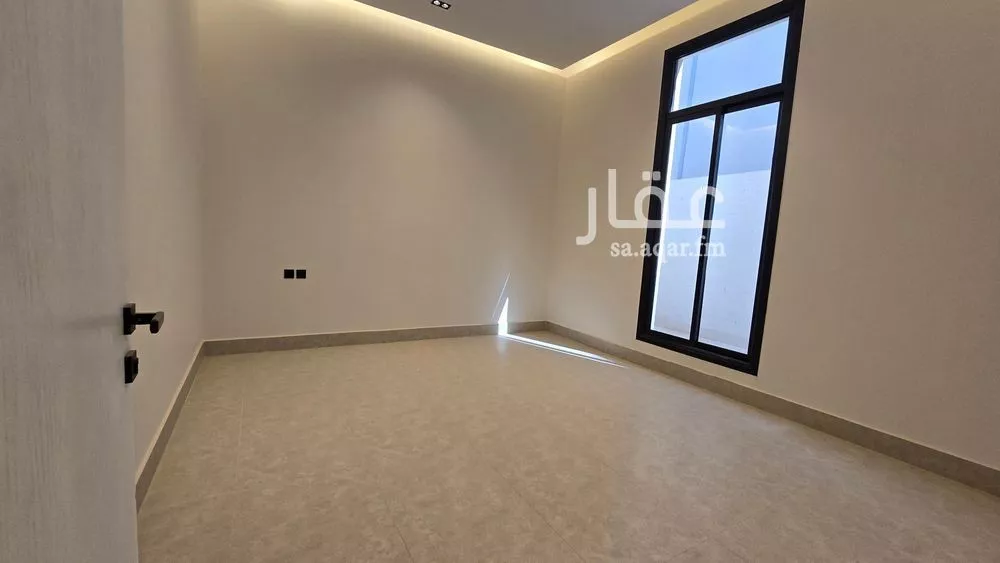 4 bedroom floor in Al Maizilah 20