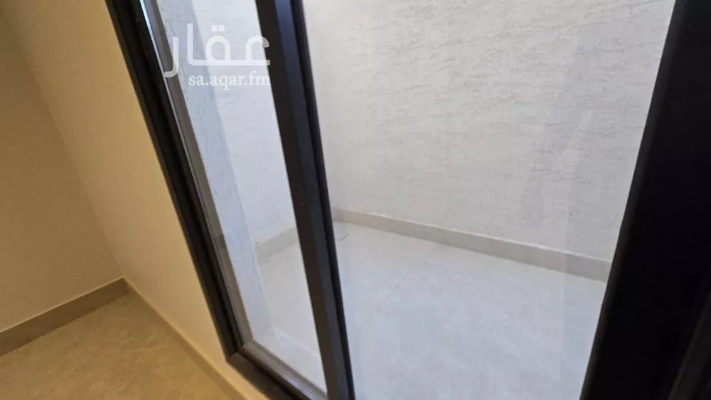 4 bedroom floor in Al Maizilah 4