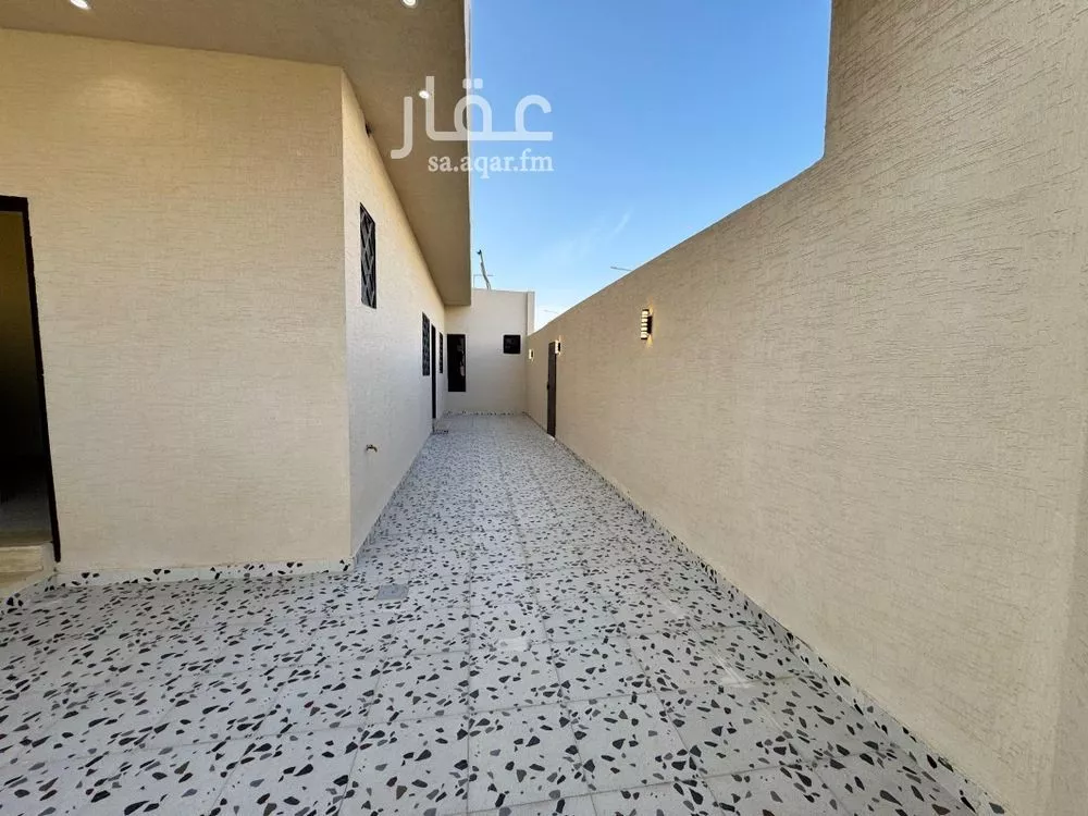 3 bedroom floor in Taibah 2