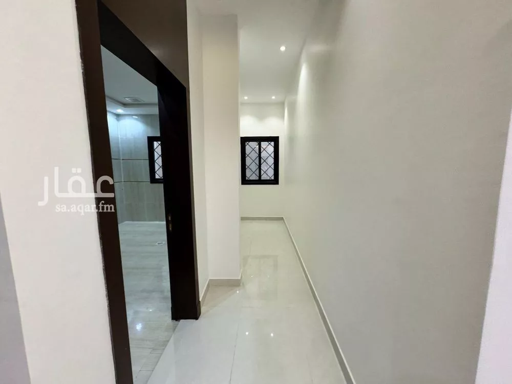 3 bedroom floor in Taibah 11