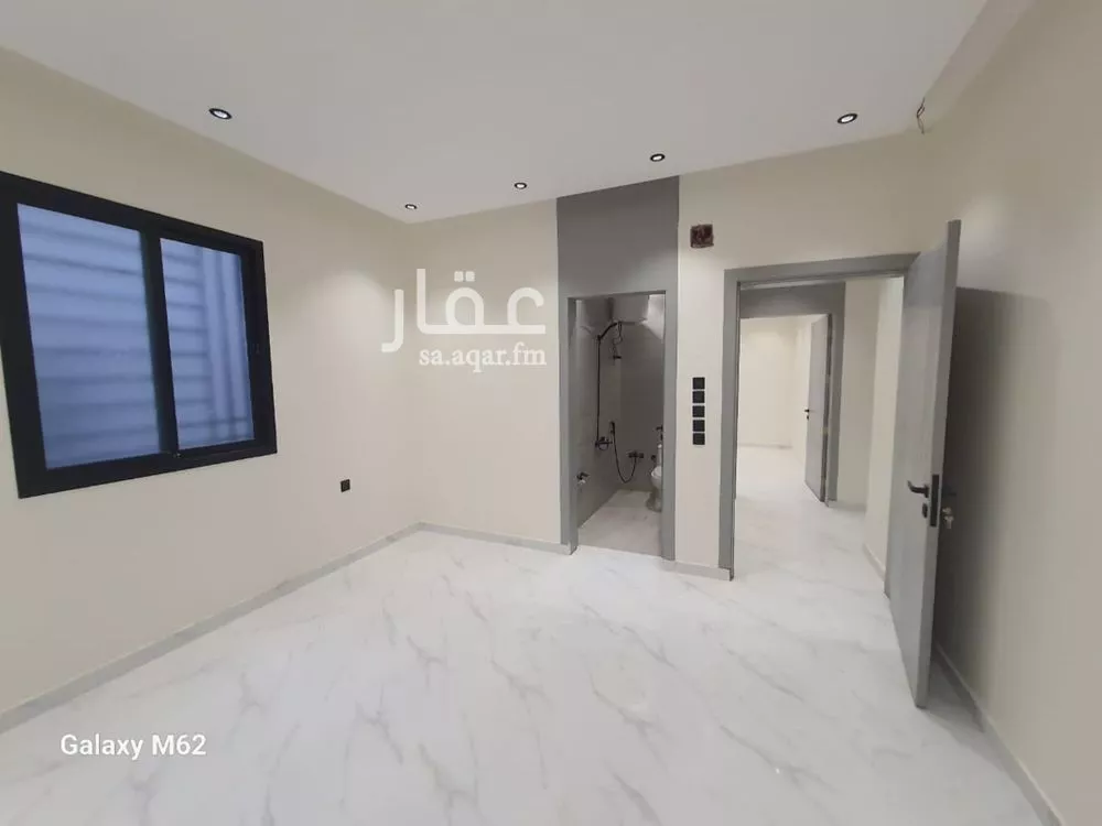 4 bedroom floor in Badr 10