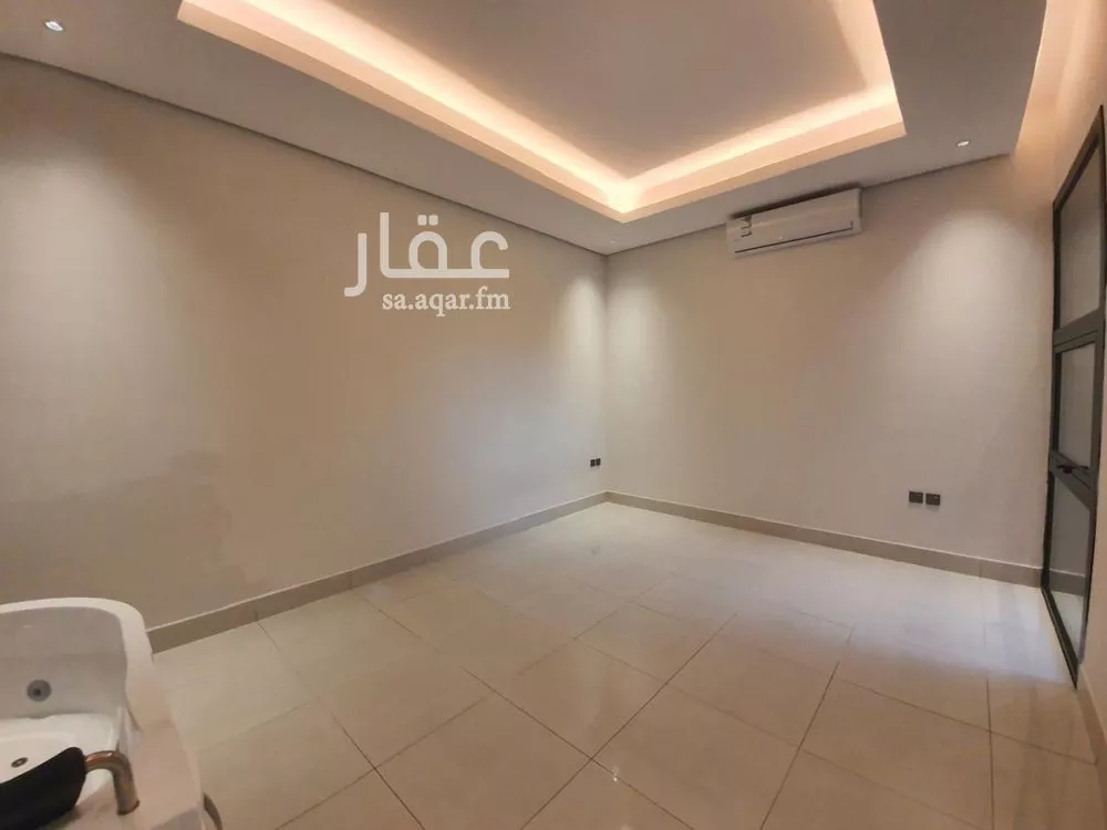 3 bedroom floor in Al Olaya 10