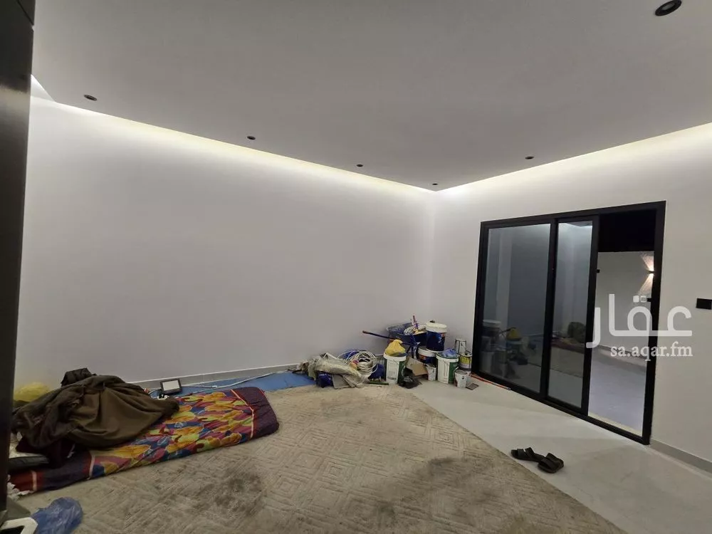 4 bedroom villa in Shubra, Riyadh 7