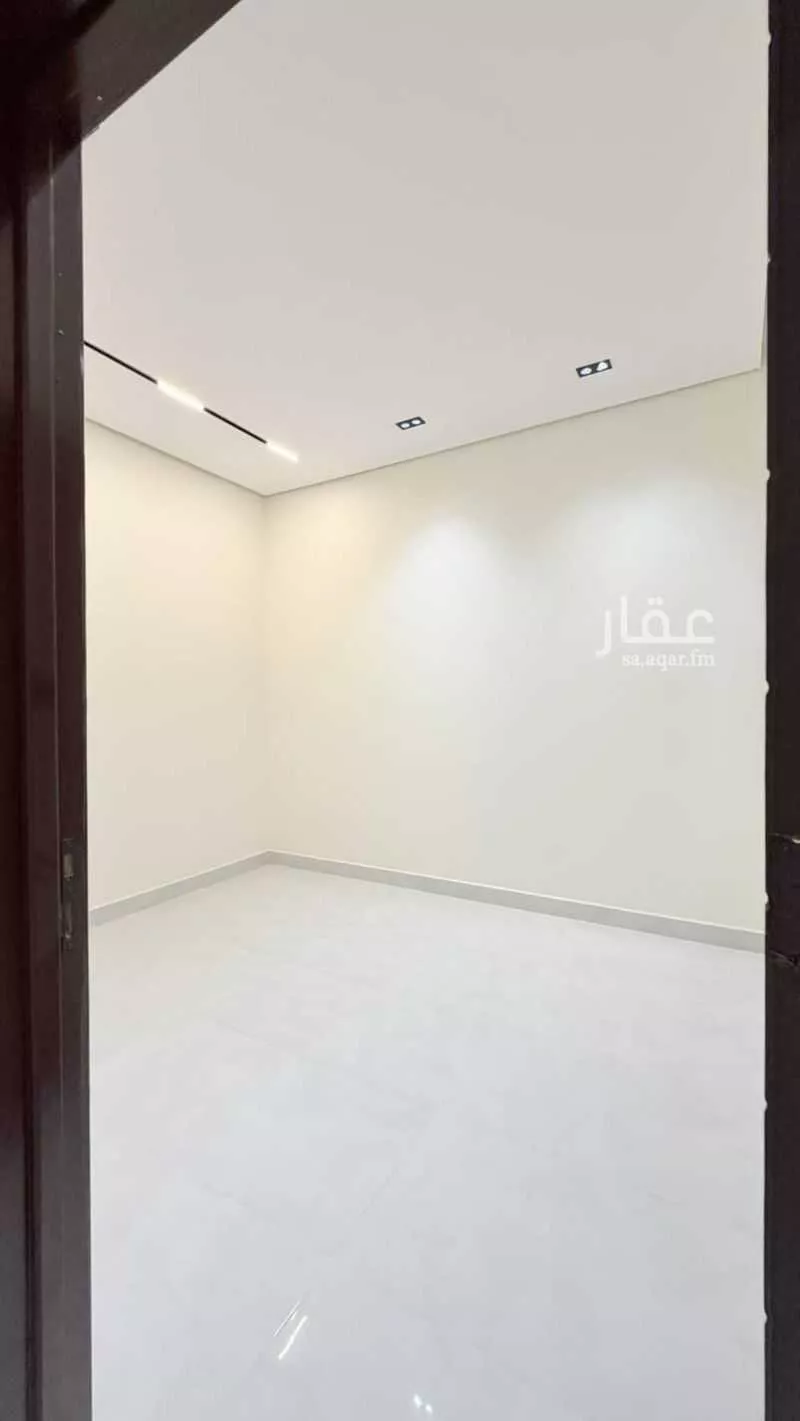 3 bedroom apartment in Al Aziziyah, Riyadh 4