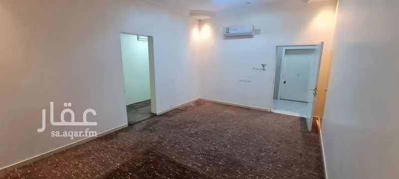 5 bedroom villa in Dhahrat Namar, Riyadh 6
