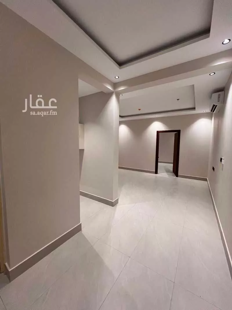 عقار 35 غرف في الجنادرية، الرياض 11