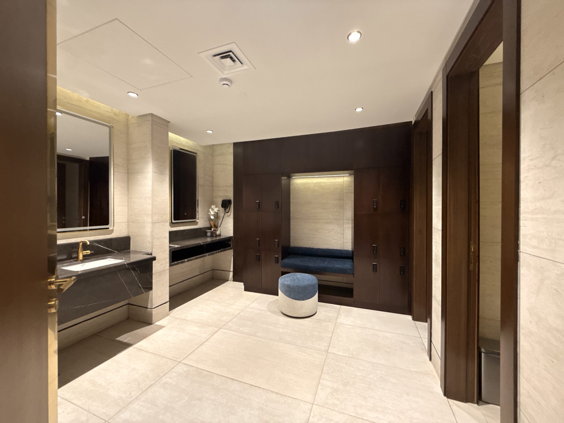 3 bedroom apartment in Al Qouryat, Riyadh 9