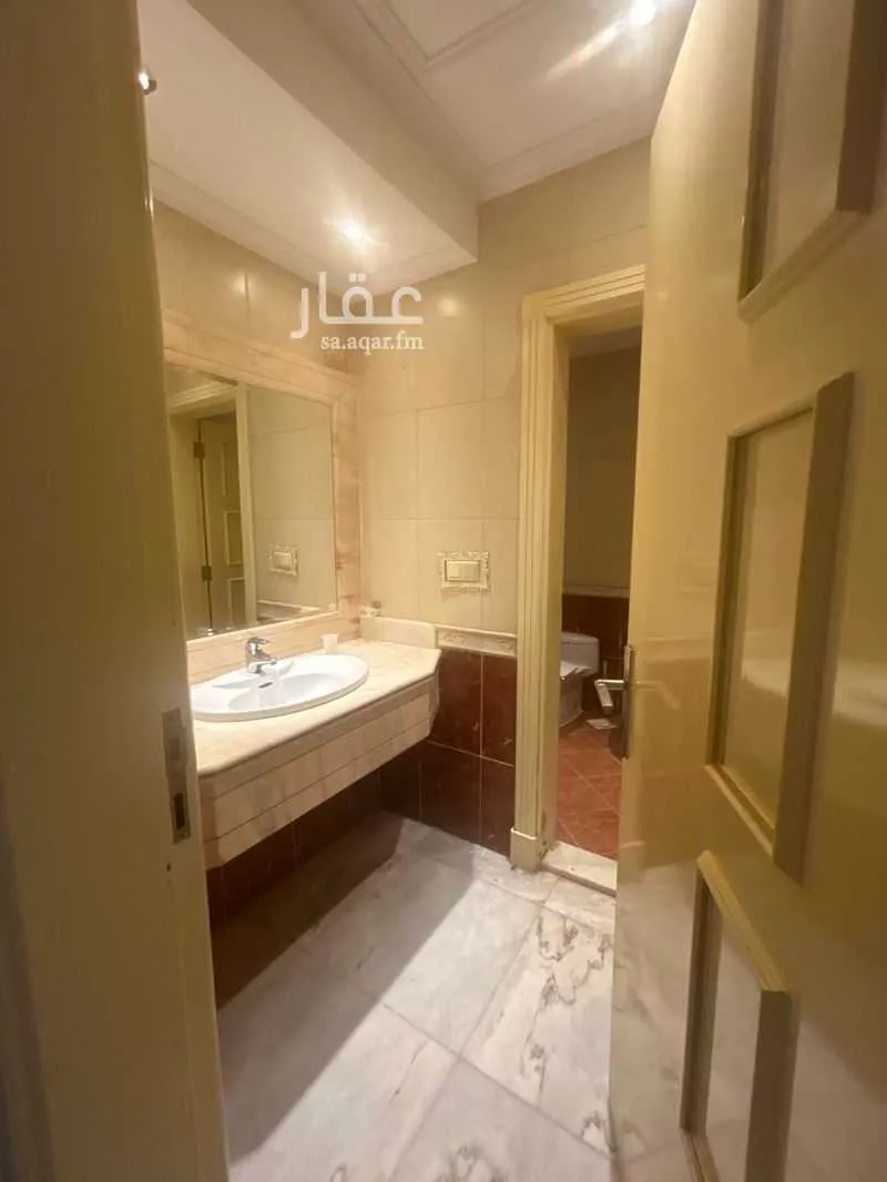 4 bedroom villa in Al Shati, Jeddah 8