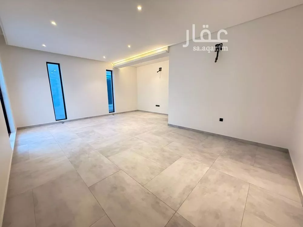 3 bedroom villa in As Sadafah, Eastern Province 2